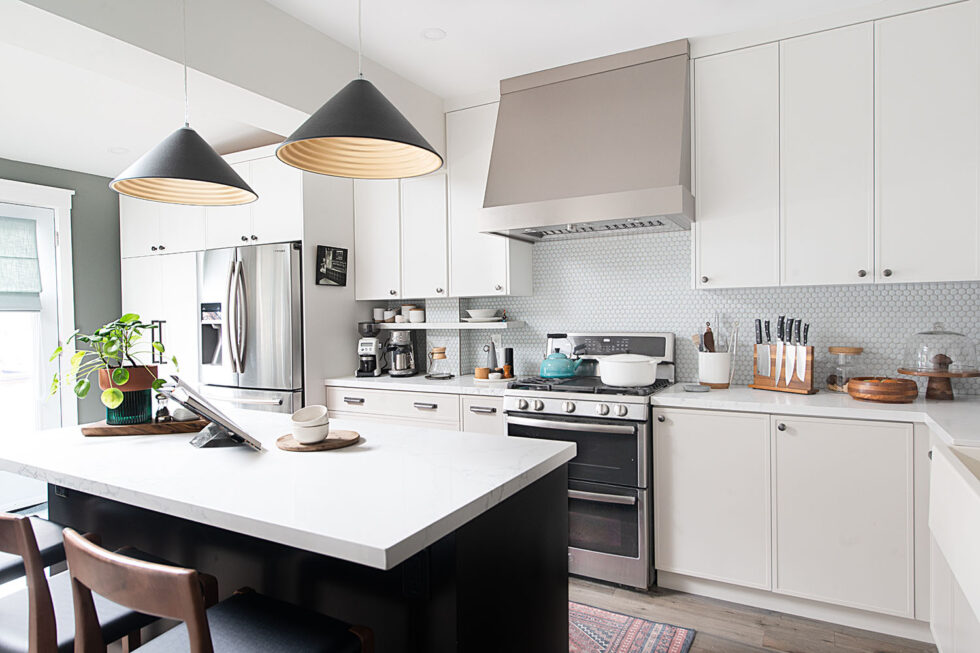 Keystone 2 - Kitchen - Oven Range & Cupboards