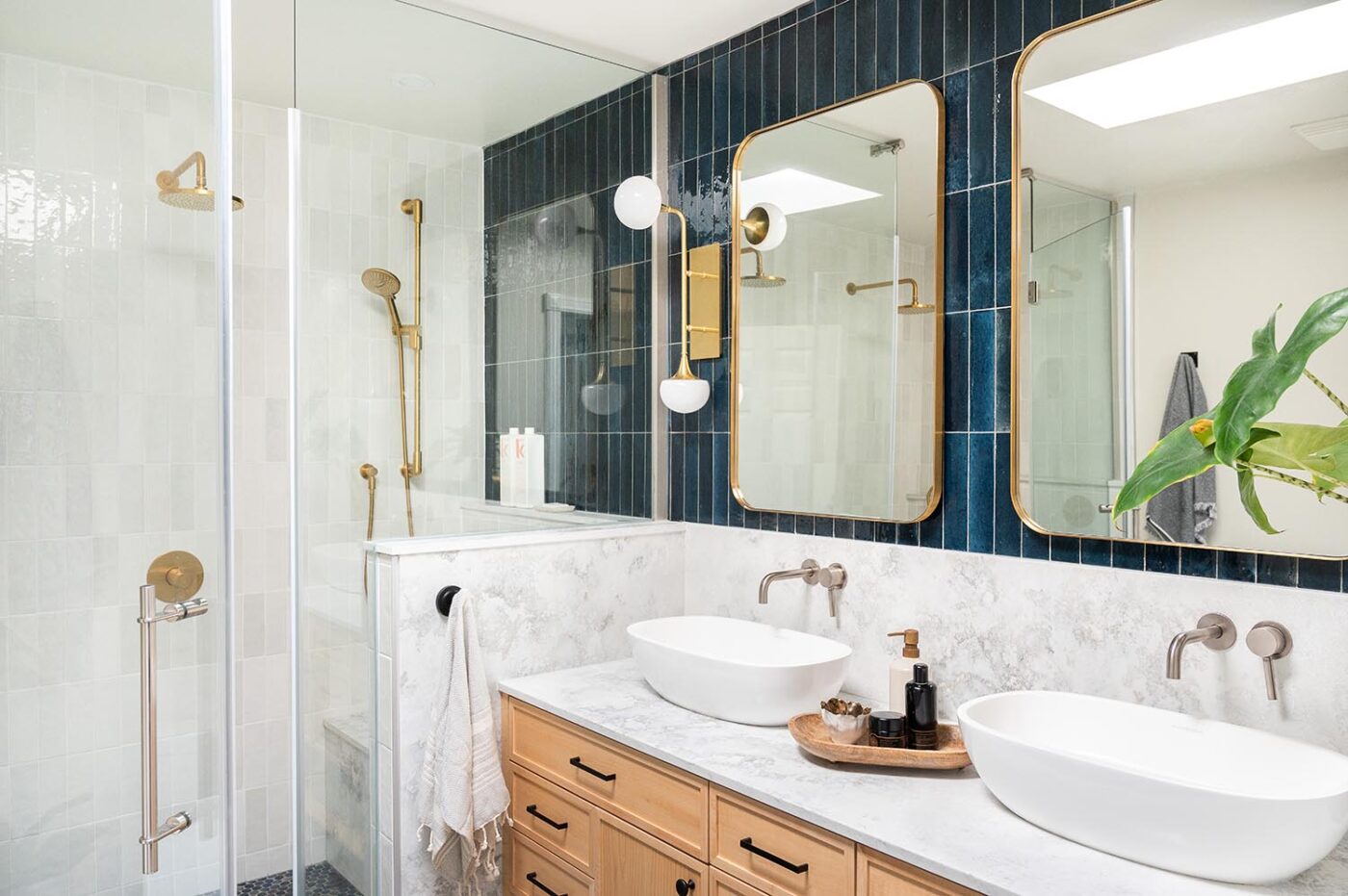 Leacrest Bathroom - Side View