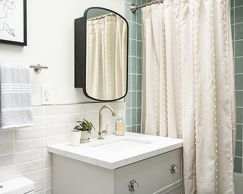 Bonnie Brae Bathroom