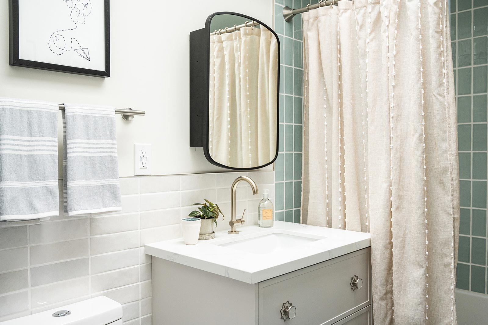 Bonnie Brae Principal Bedroom Bed