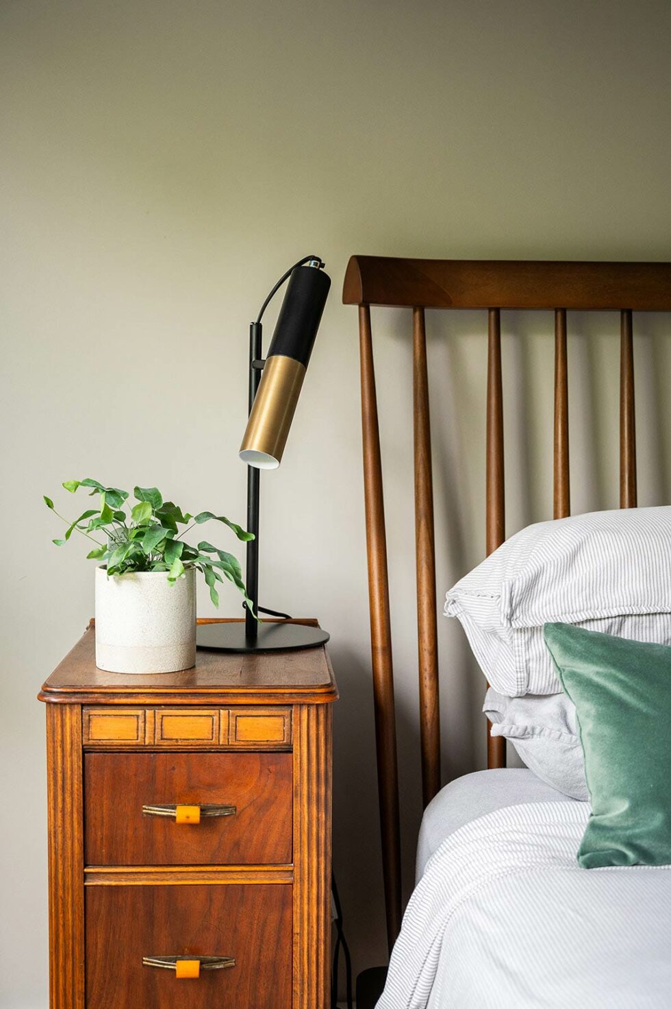 Bonnie Brae Principal Bedroom with Lamp & Plant