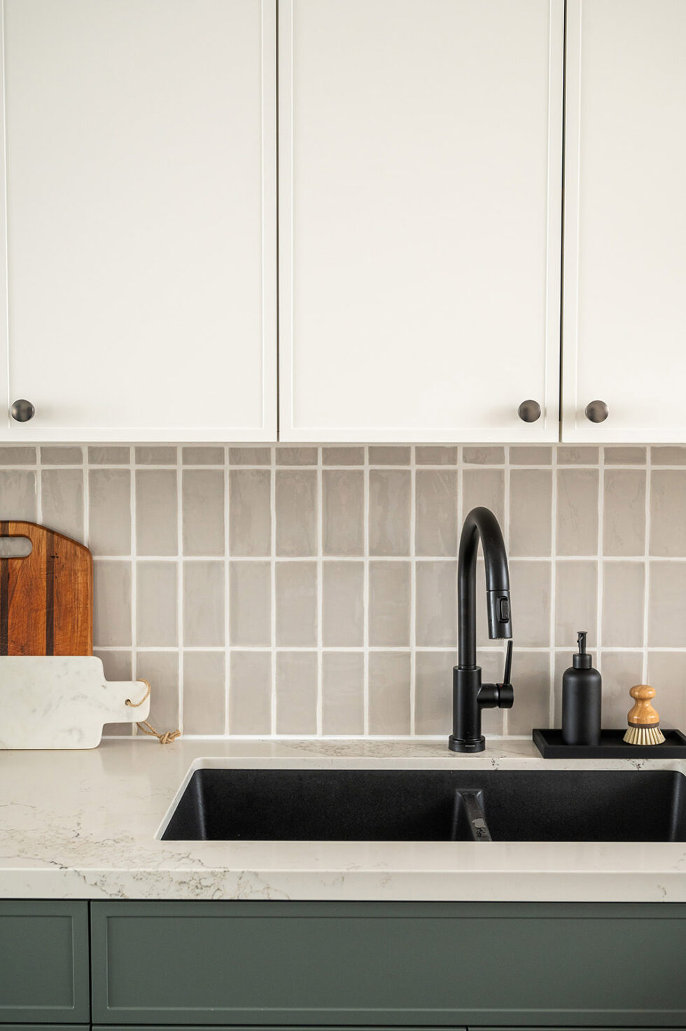 Bonnie Brae Kitchen Faucet and Backsplash