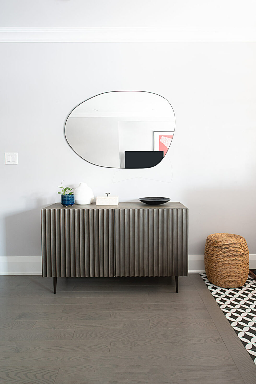 Patricia - Entry Mirror