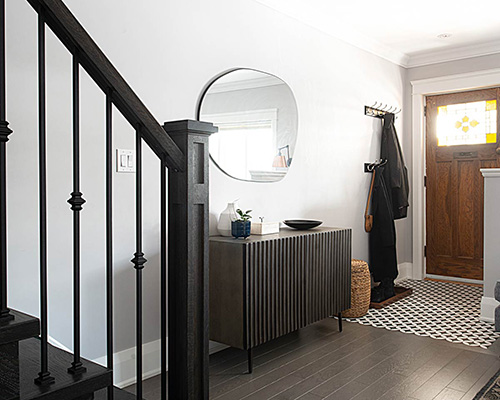 Patricia Staircase - Entry